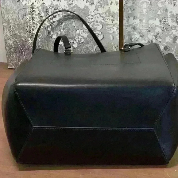 Alxiliary Black Leather Tote Bag - Picture 13 of 16